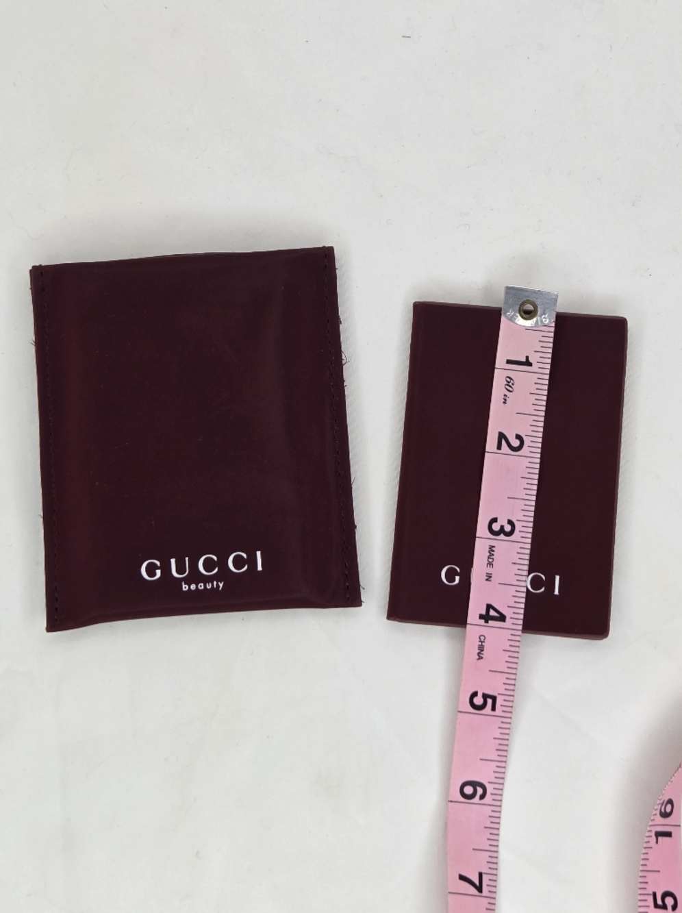 Gucci Compact Foldable Mirror in Deep Berry - Picture 5 of 5